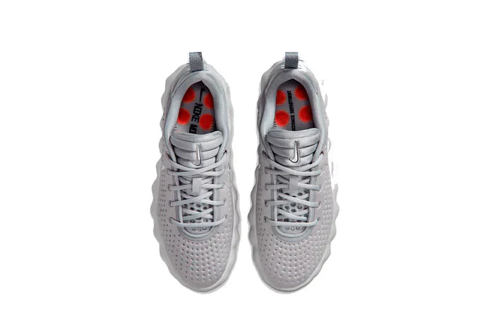 Nike Mind 002
